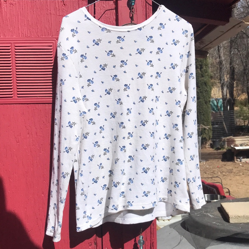 Karen Scott Sport White Floral Top